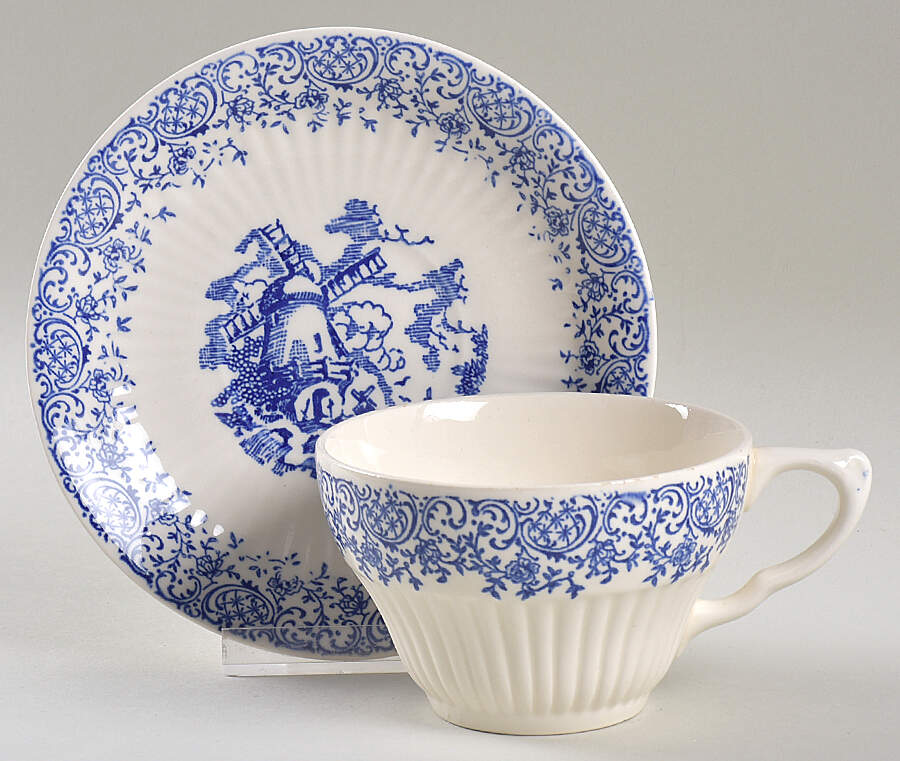 RYL29 Flat Cup & Saucer Set by Royal (USA)-1
