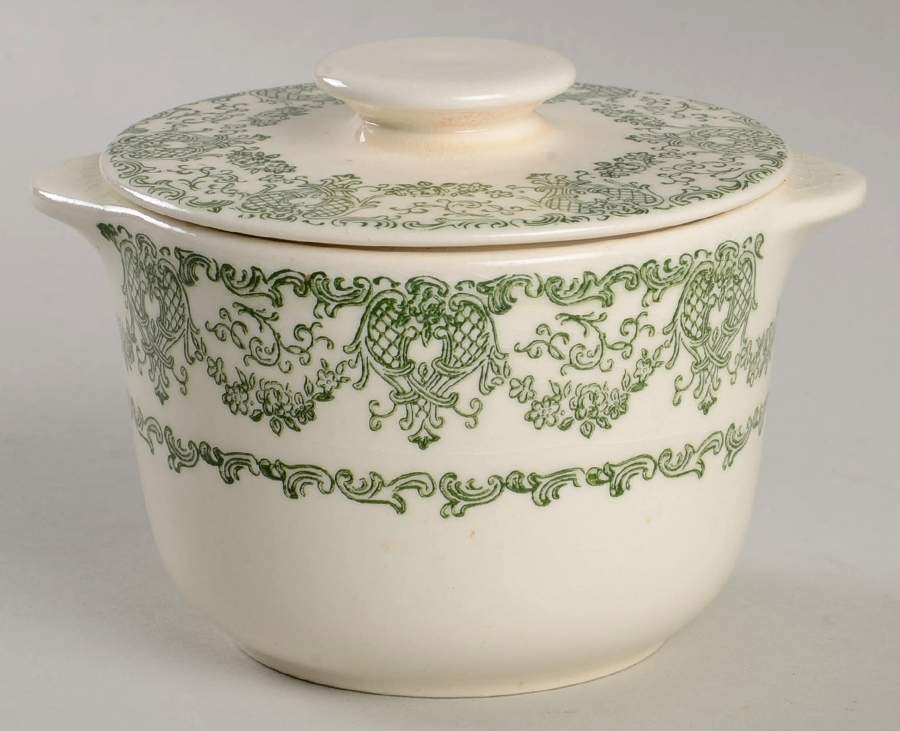 RYL48 (USA) Sugar Bowl & Lid by Royal (USA)-1
