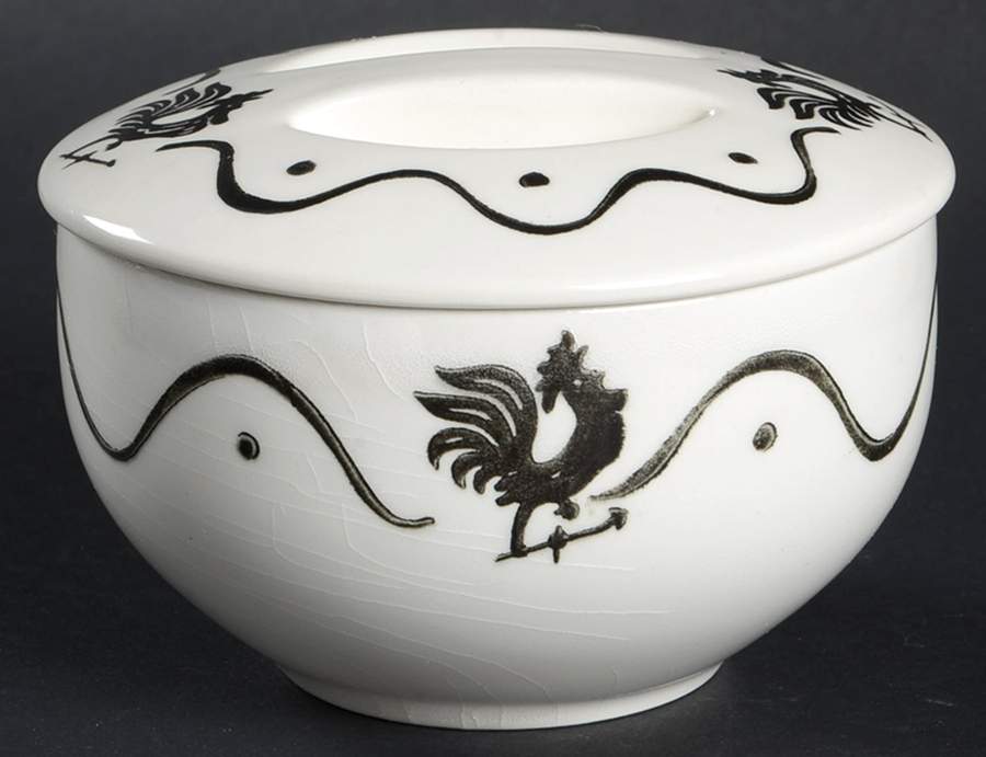 RYL9 Sugar Bowl & Lid by Royal (USA)-1