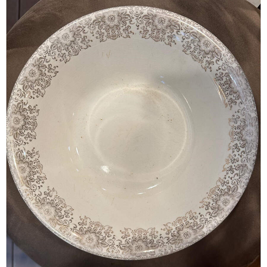 Savoy 9" Round Vegetable Bowl by Royal (USA)-1