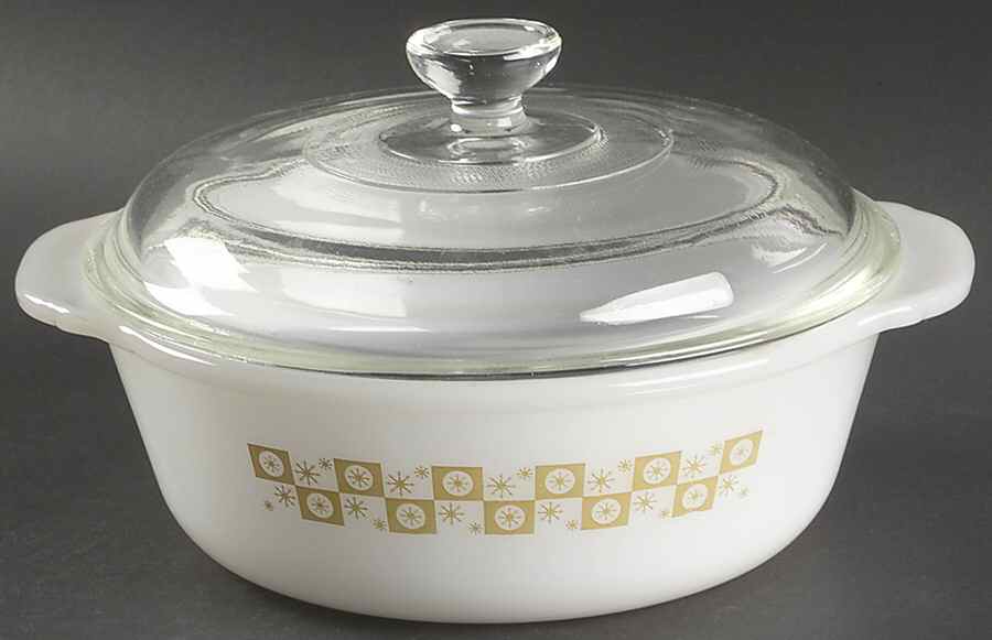 Star Glow (No Trim) 2 Quart Glassware Casserole with Lid by Royal (USA)-1