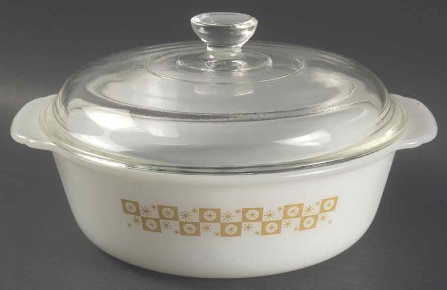 Star Glow (No Trim) 1.5 Quart Glassware Casserole with Lid by Royal (USA)-1