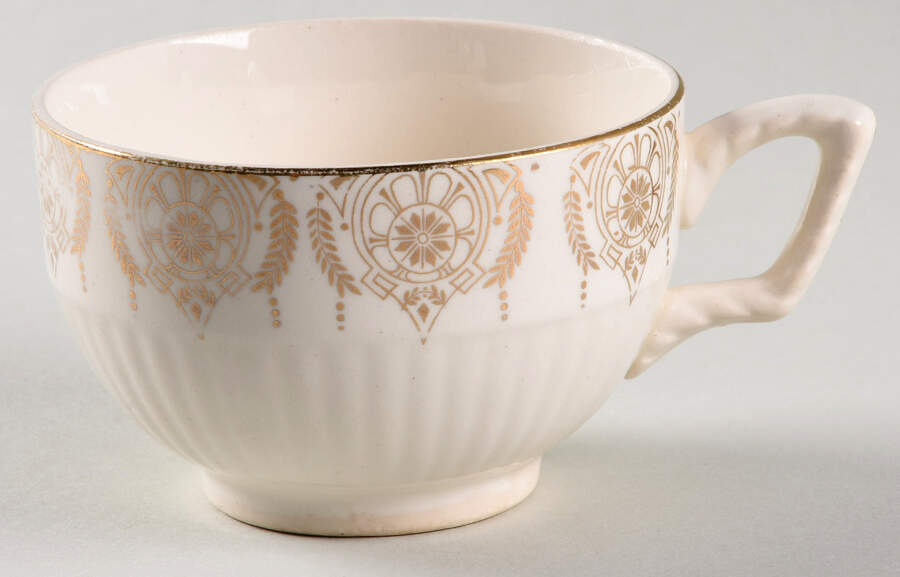 Sylvia Flat Cup by Royal (USA)-1
