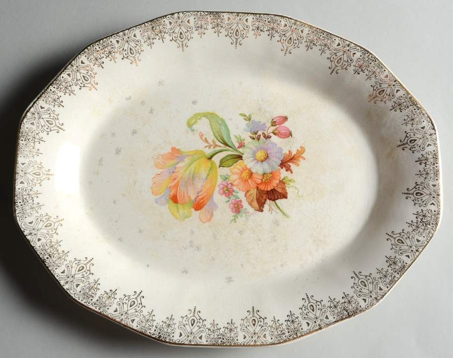 Waldorf 11" Oval Serving Platter by Royal (USA)-1