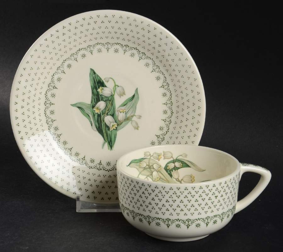 Waverly Flat Cup & Saucer Set by Royal (USA)-1