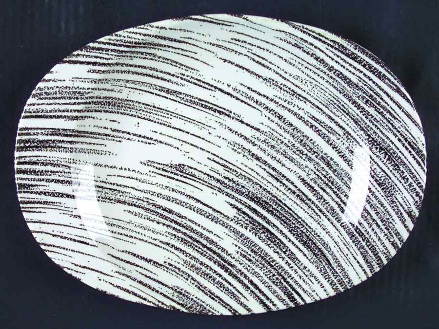 Windblown Black 11" Oval Serving Platter by Royal (USA)-1