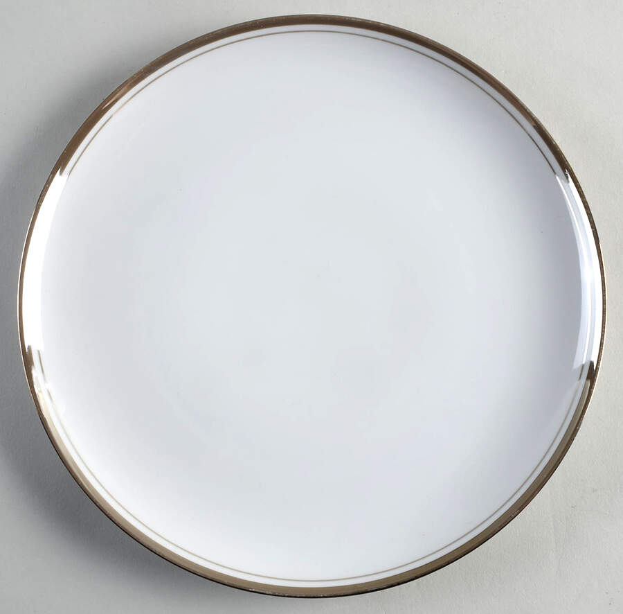 Golden Elegance Dinner Plate by Royalton-1
