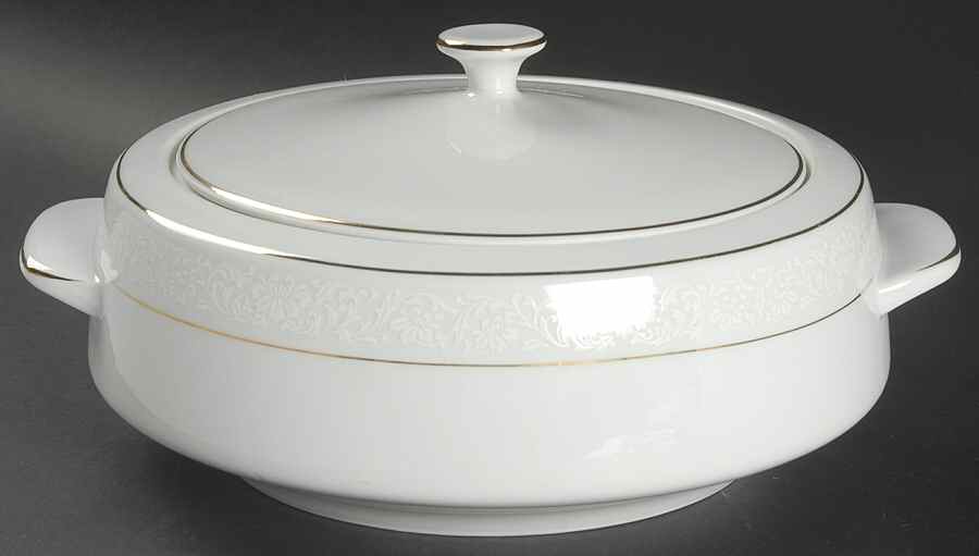 Fabulace Round Covered Vegetable by Royalton-1