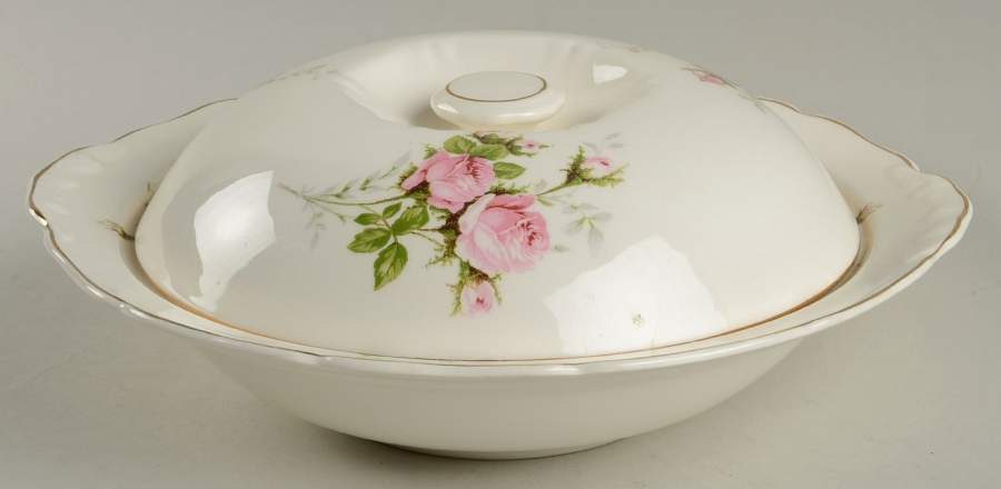 RYW1 Round Covered Vegetable by Royal Wilton-1