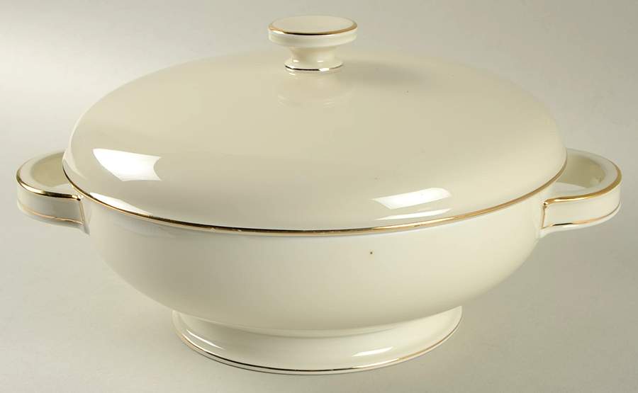 3303 (Aida, Cream) Round Covered Vegetable by Rosenthal - Continental-1