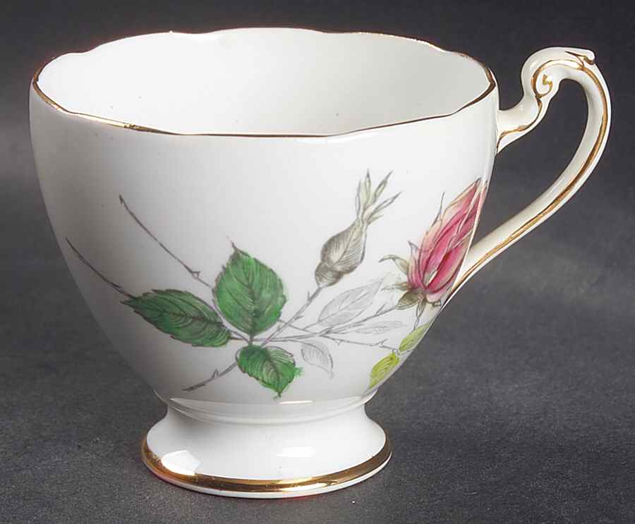 Interlude Footed Cup by Roslyn (England)-1
