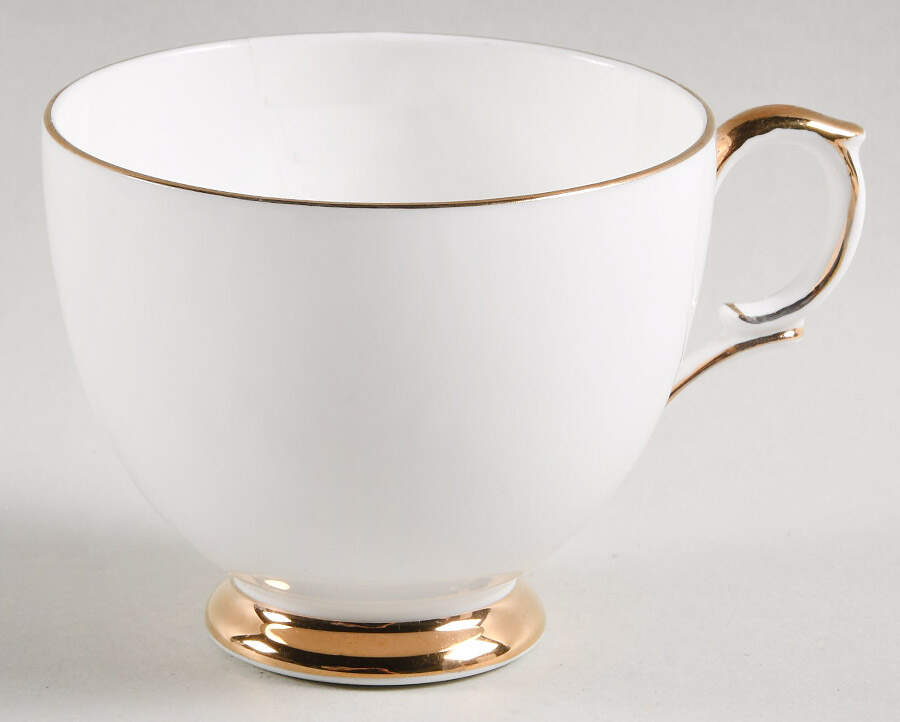 ROV6 Footed Cup by Royal Victoria-1