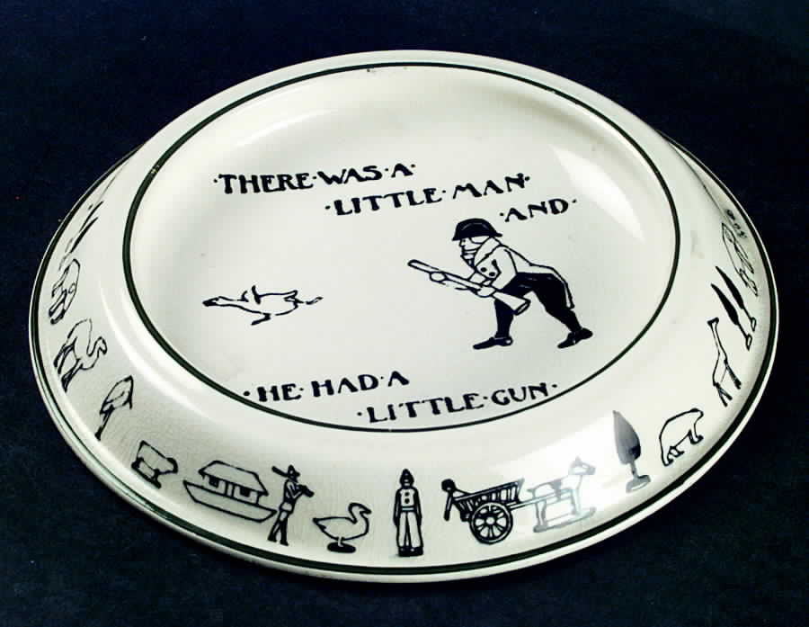 D2833 8" Round Baby Plate by Royal Doulton-1