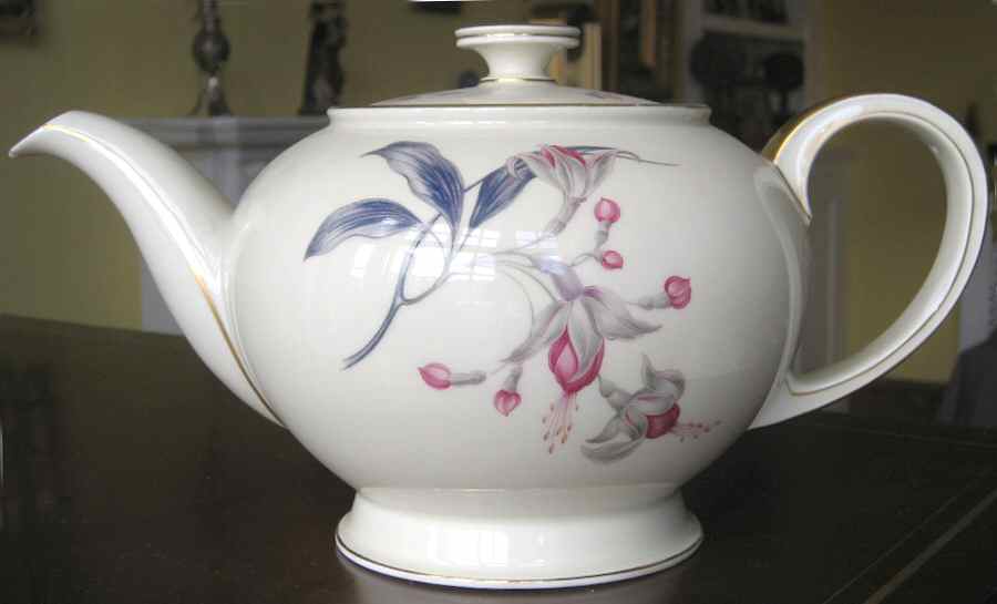 R584 Teapot & Lid by Rosenthal - Continental-1