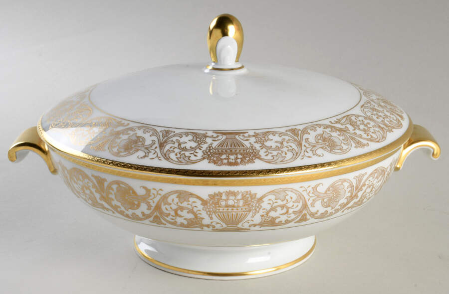 3292 Round Covered Vegetable by Rosenthal - Continental-1