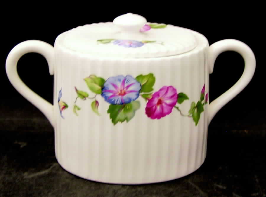 8373 (Fluted Rim, Scalloped Edge) Sugar Bowl & Lid by Samuel Radford-1