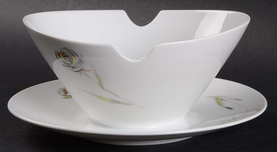 R590 Gravy Boat with Attached Underplate by Rosenthal - Continental-1