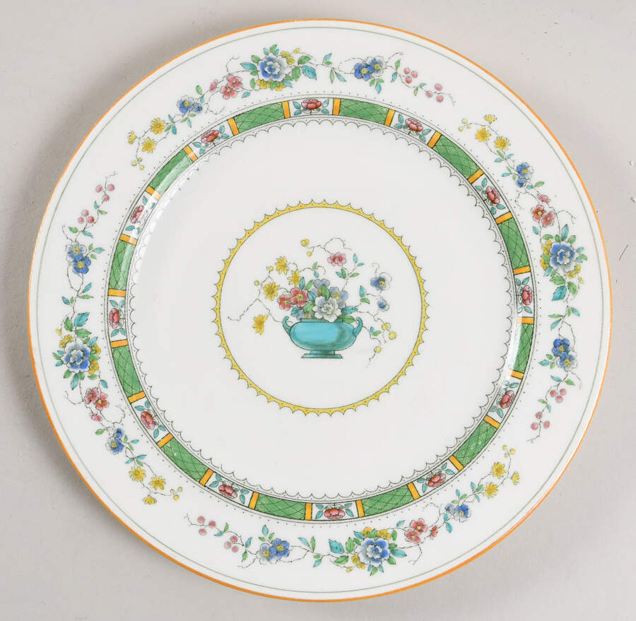 E7631 Luncheon Plate by Royal Doulton-1
