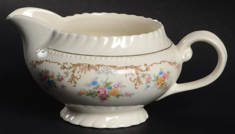 REV8 Creamer by Regal Vellum-1