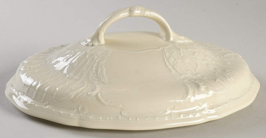 Sanssouci (Ivory, No Trim) Lid for Oval Vegetable by Rosenthal - Continental-1