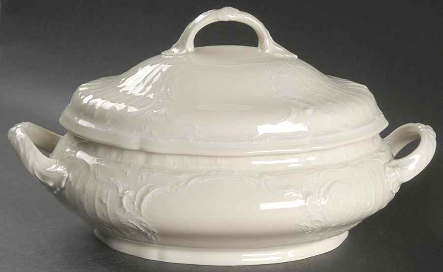 Sanssouci (Ivory, No Trim) Oval Tureen & Lid by Rosenthal - Continental-1