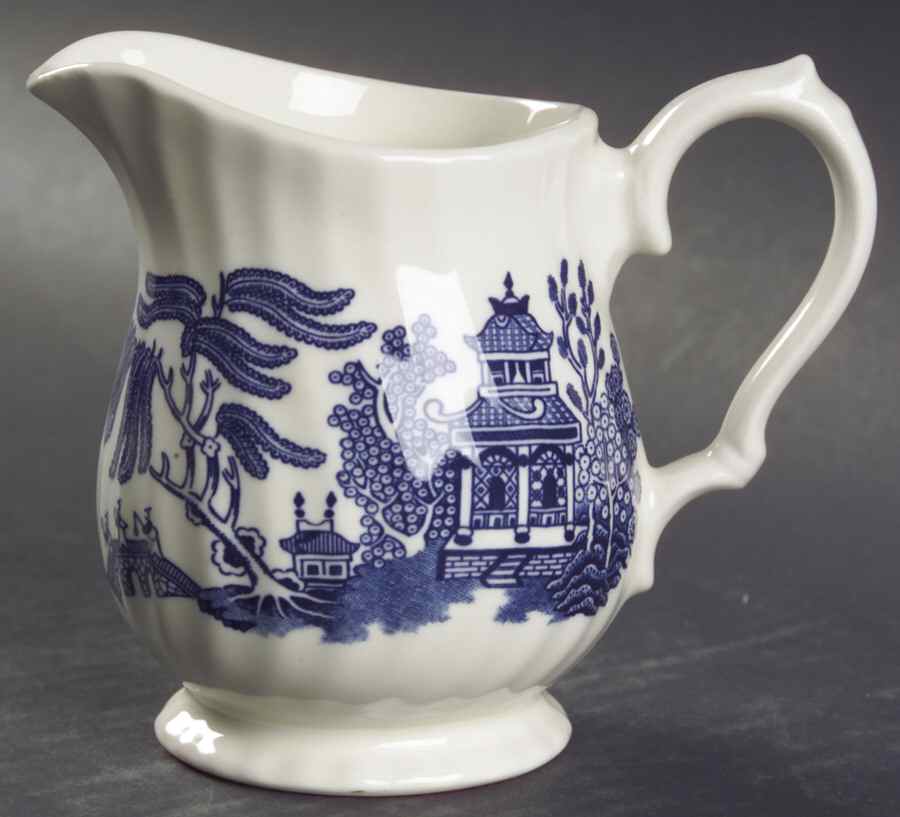 Blue Willow (Swirl Rim, England) Creamer by Royal Wessex-1