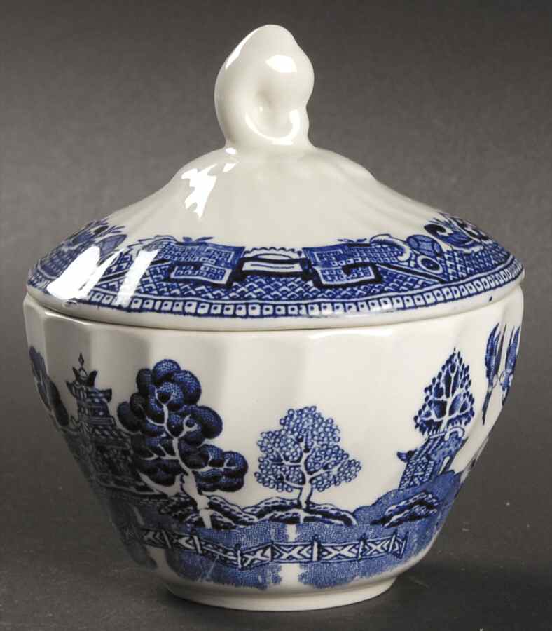 Blue Willow (Swirl Rim, England) Sugar Bowl & Lid by Royal Wessex-1