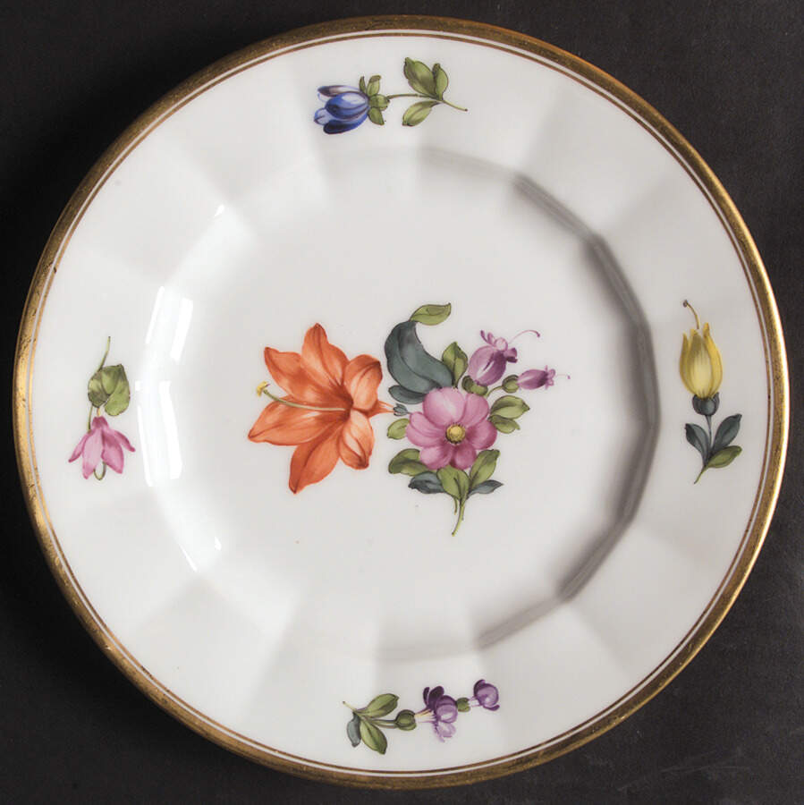 627 Luncheon Plate by Royal Copenhagen-1