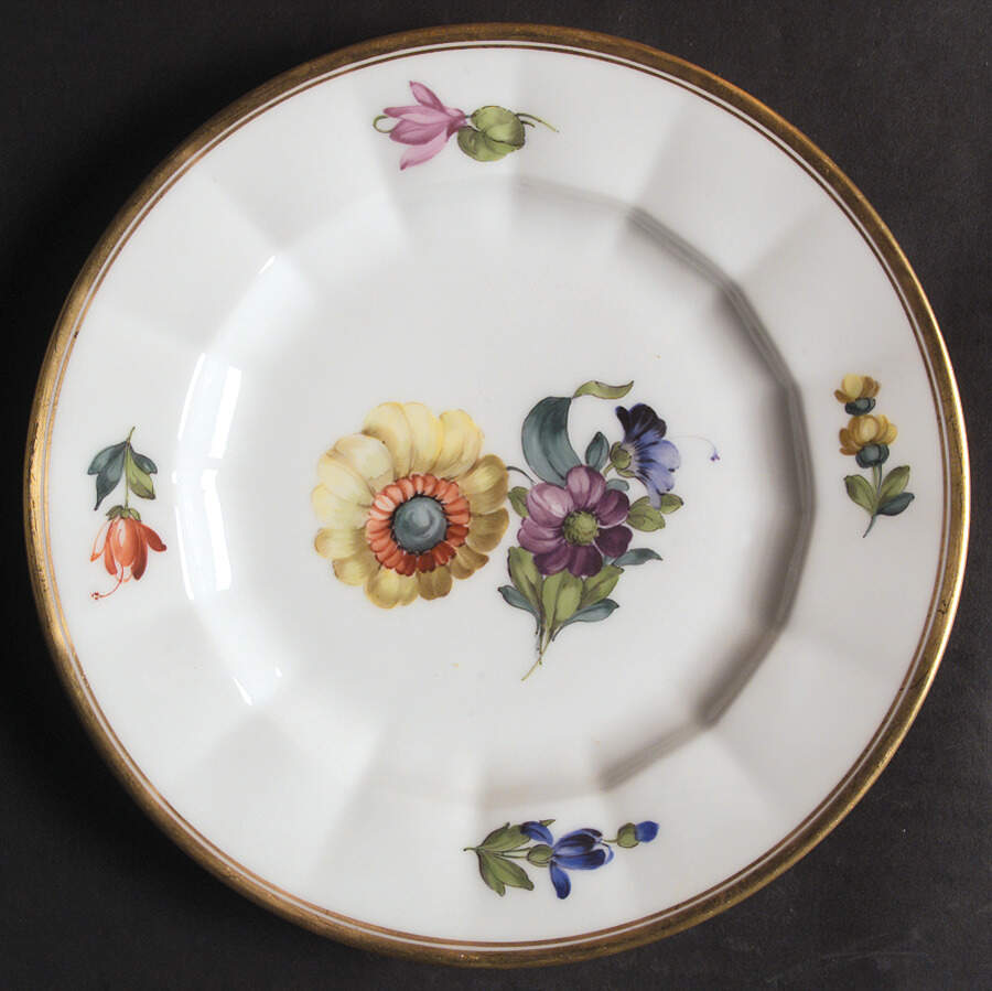 627 Luncheon Plate by Royal Copenhagen-1