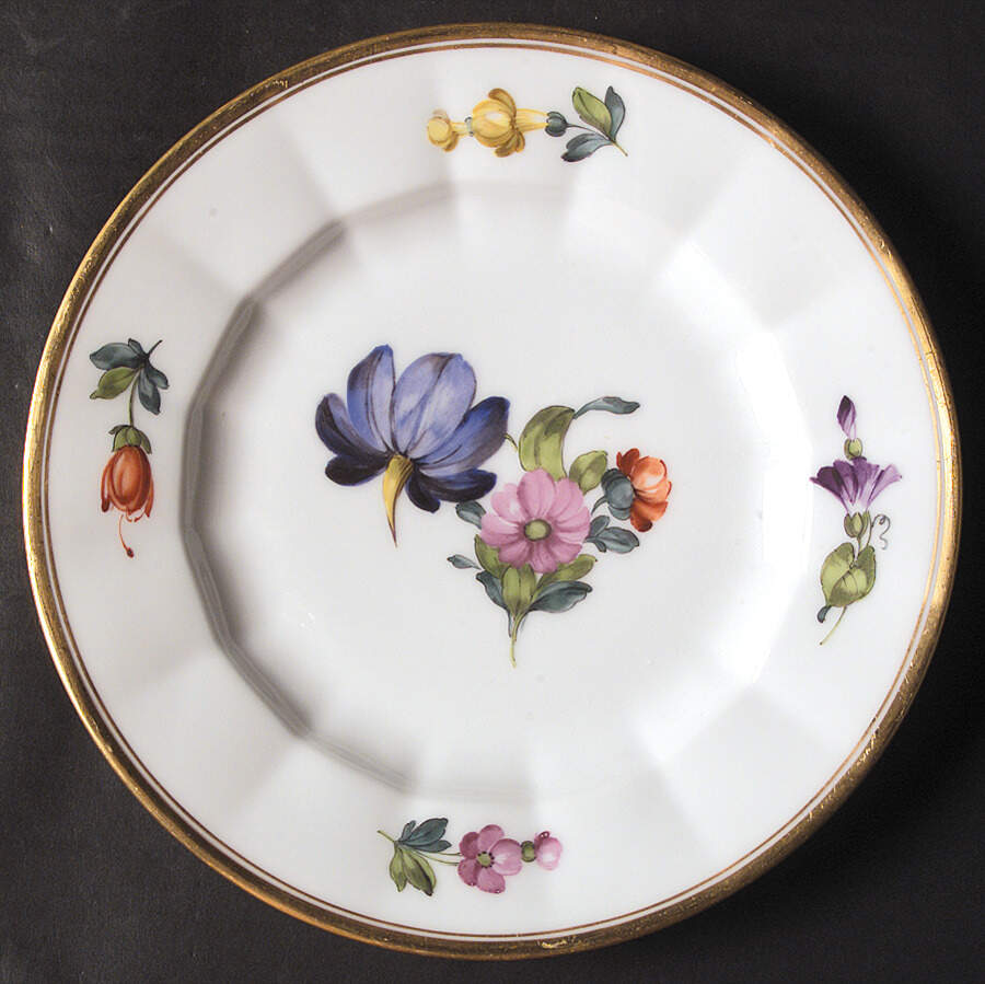 627 Luncheon Plate by Royal Copenhagen-1