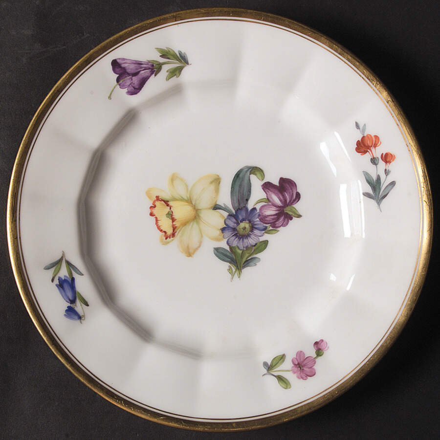 627 Luncheon Plate by Royal Copenhagen-1
