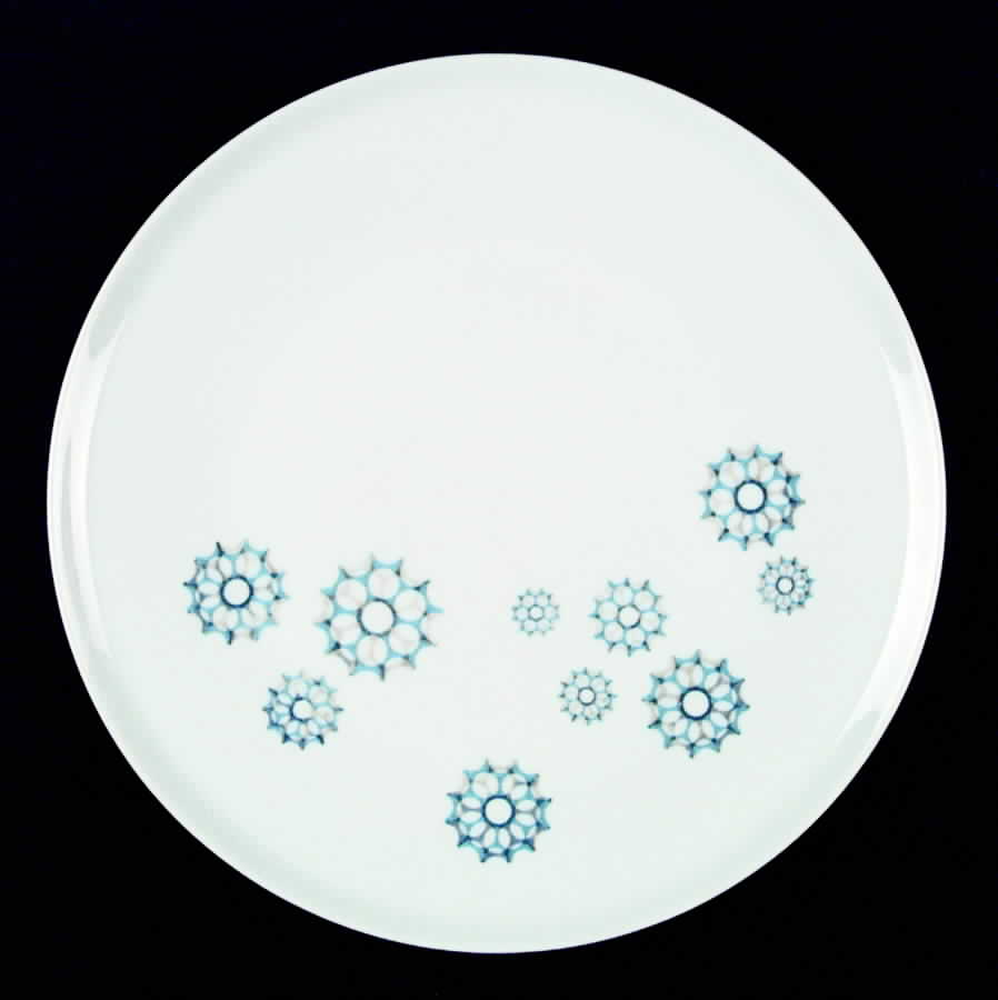 Pinwheel Dinner Plate by Royal Jackson-1
