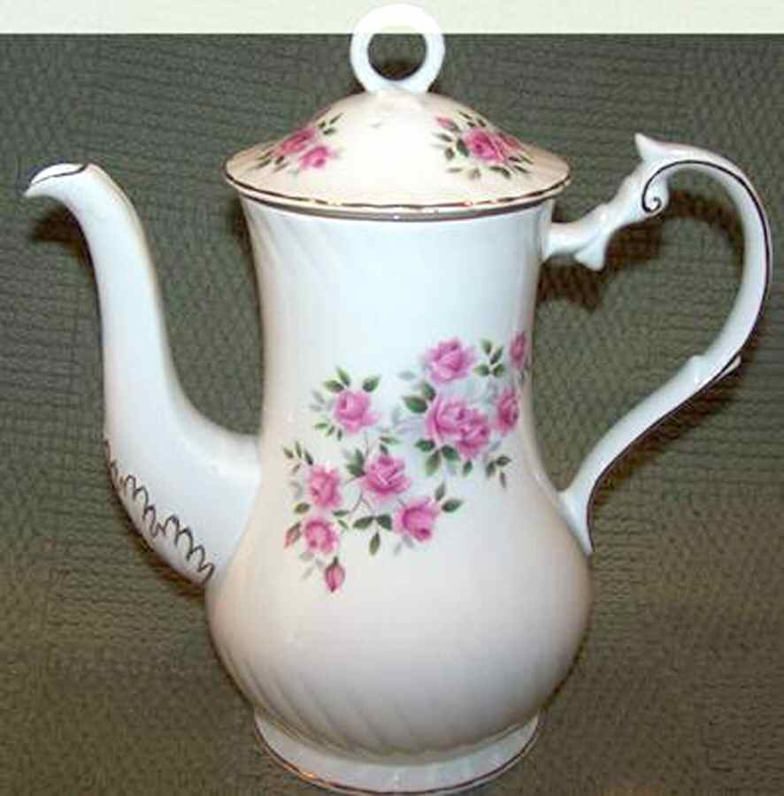 RIA19 Coffee Pot & Lid by Rosina-Queens-1