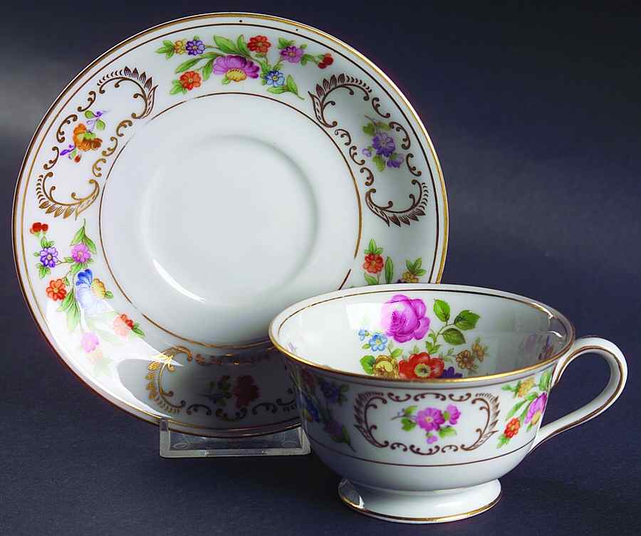 RO51 Footed Cup & Saucer Set by Rose (Japan)-1