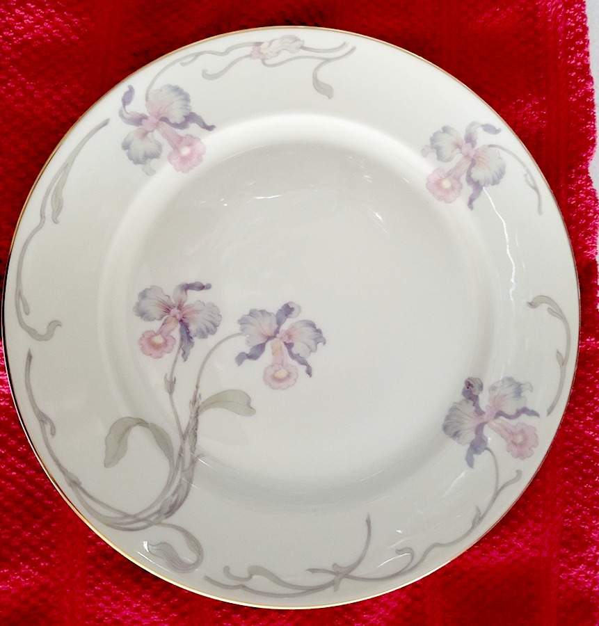 Orchid Iris Cream Dinner Plate by Rosenthal - Continental-1