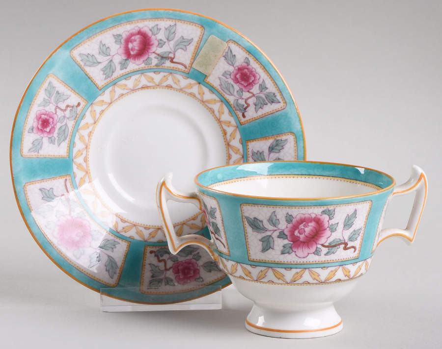 E7655 Footed Bouillon Cup & Saucer by Royal Doulton-1