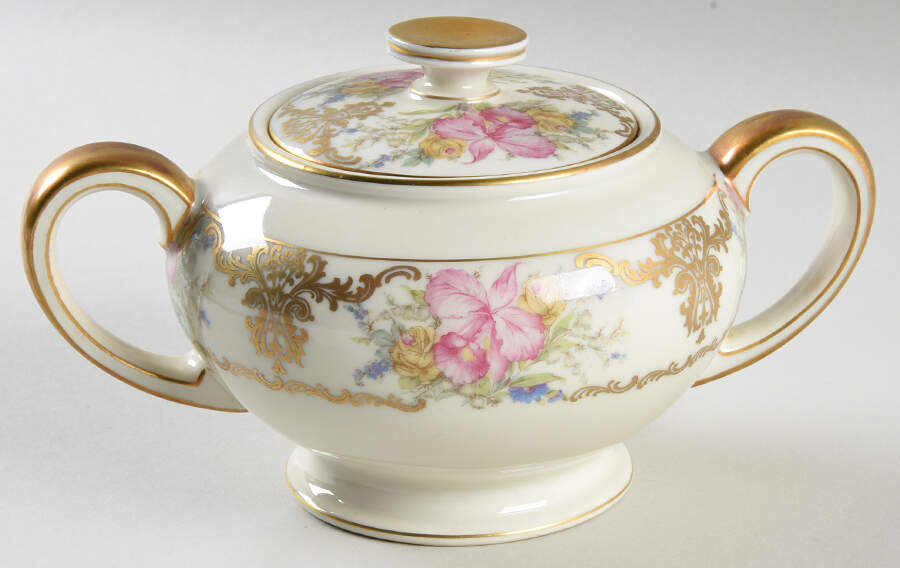 824 Sugar Bowl & Lid by Rosenthal - Continental-1