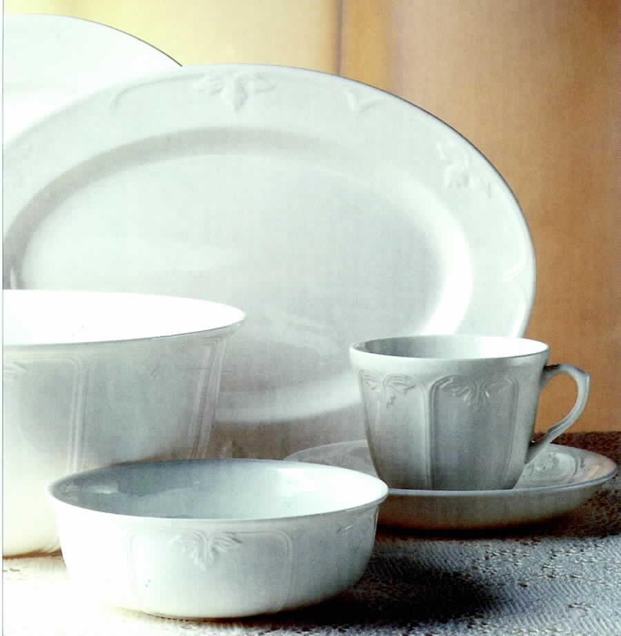 Dine Dinner Plate by Rorstrand-1