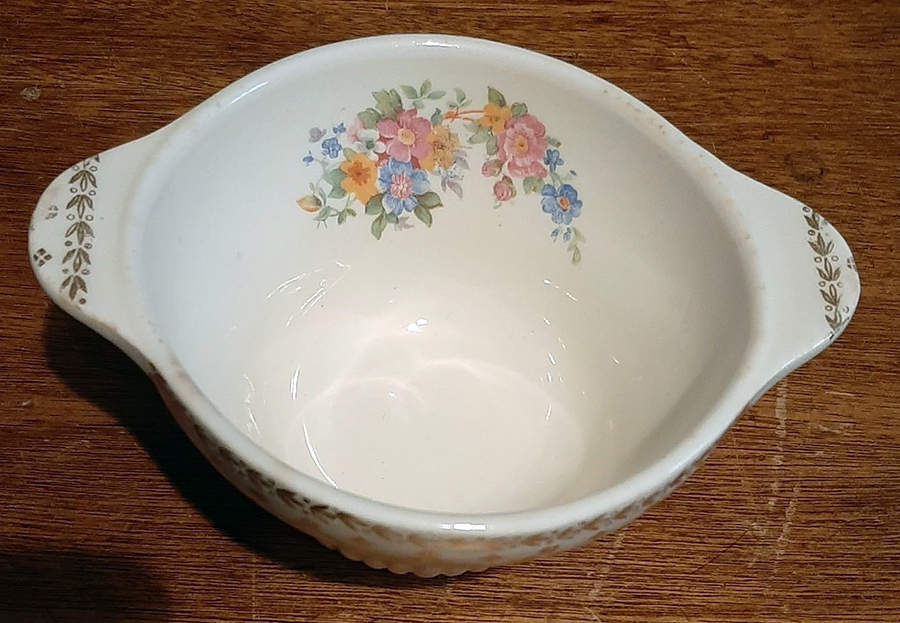 RYL84 Sugar Bowl No Lid by Royal (USA)-1