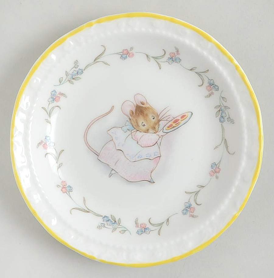 World of Beatrix Potter 4" Toy Plate by Royal Albert-1