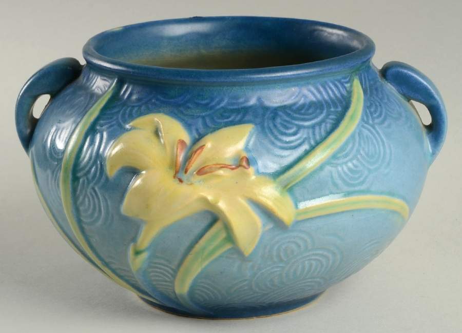 Zephyr Lily Bermuda Blue 4" Jardiniere by Roseville-1