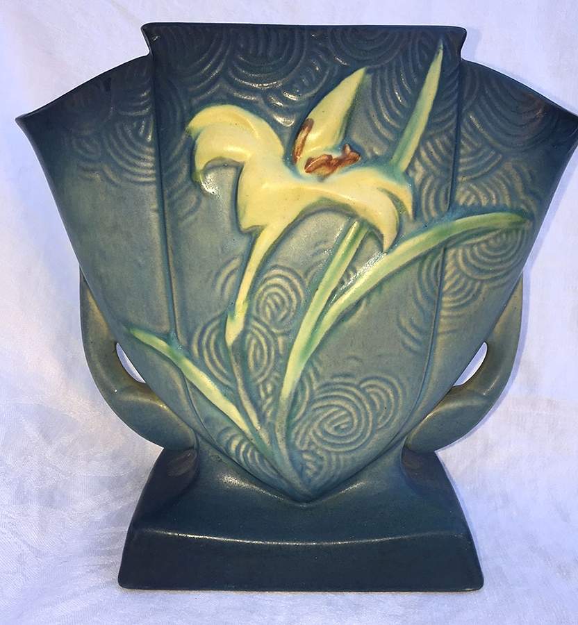 Zephyr Lily Bermuda Blue 7" Fan Vase by Roseville-1