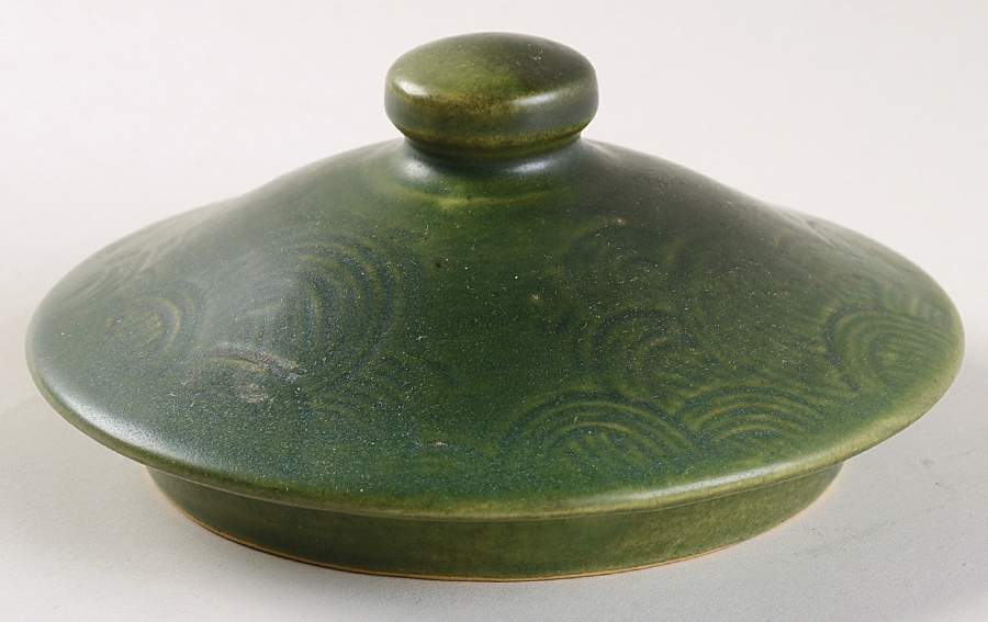 Zephyr Lily Siena Lid for Cookie Jar by Roseville-1
