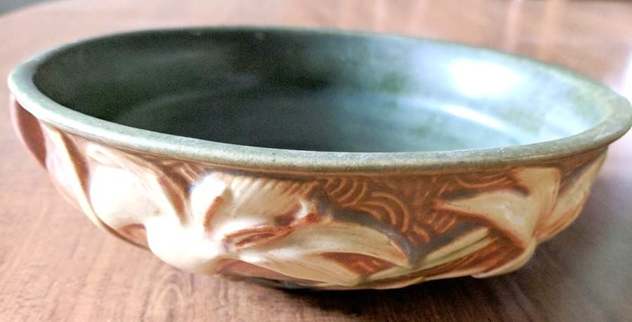 Zephyr Lily Siena 6" Round Bowl by Roseville-1