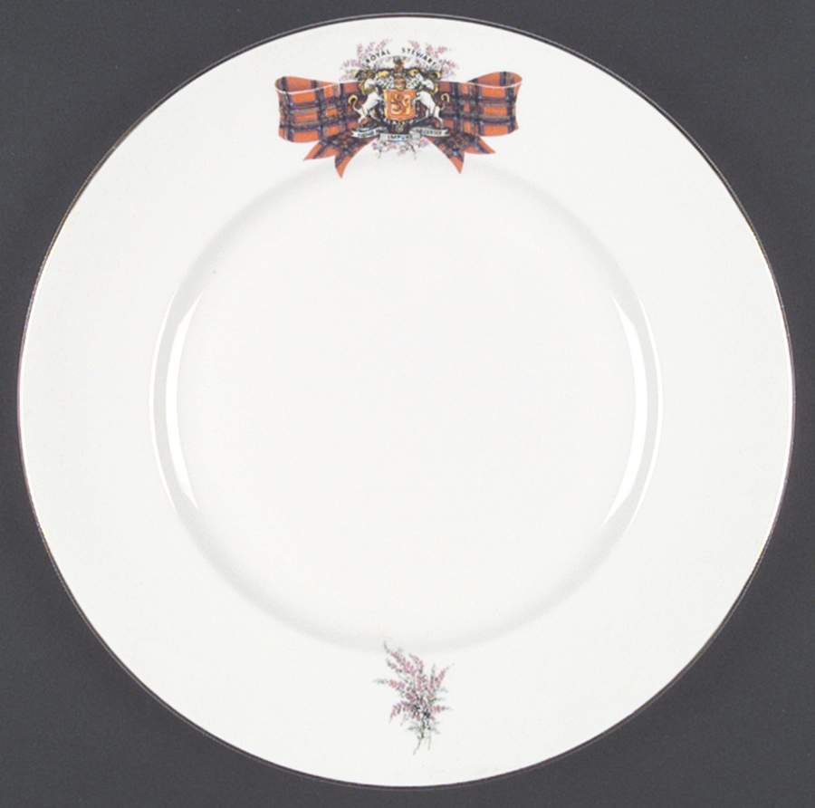 Coat of Arms (Smooth) Dinner Plate by Royal Grafton-1