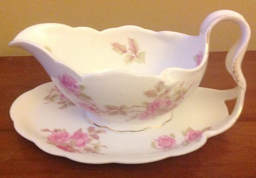 R616 Gravy Boat with Attached Underplate by Rosenthal - Continental-1