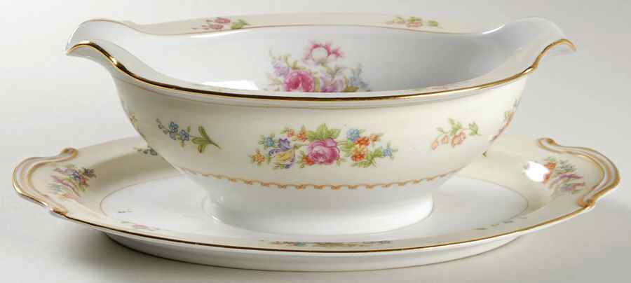 RO52 Gravy Boat with Attached Underplate by Rose (Japan)-1