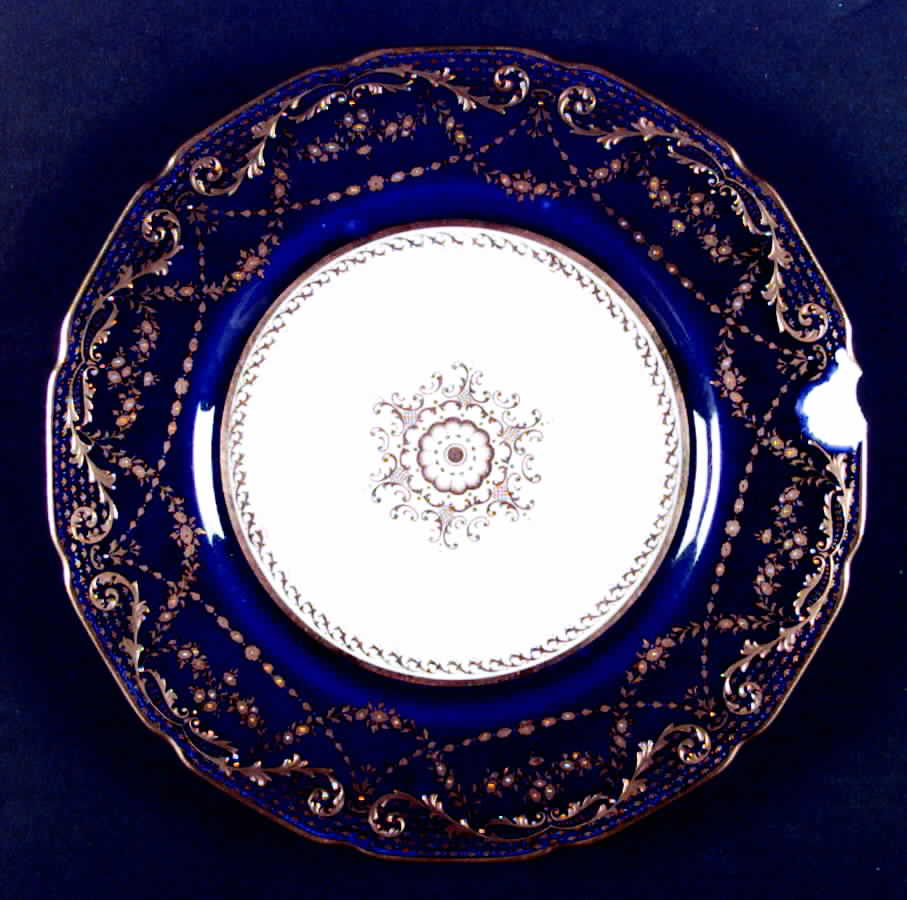 E2802 Luncheon Plate by Royal Doulton-1
