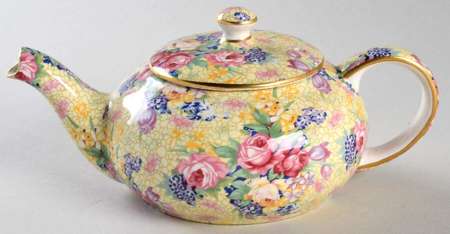 Welbeck (Earthenware, Intro 1995) Mini Stacking Teapot & Lid by Royal Winton-1