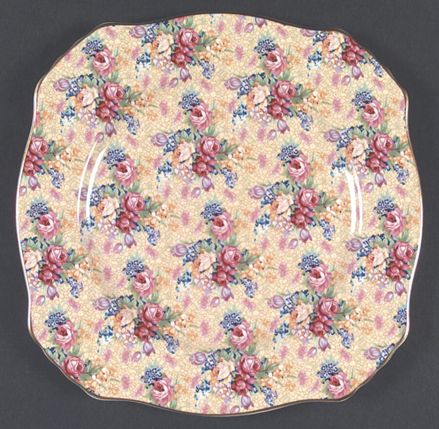 Welbeck (Earthenware, Intro 1995) Dinner Plate by Royal Winton-1